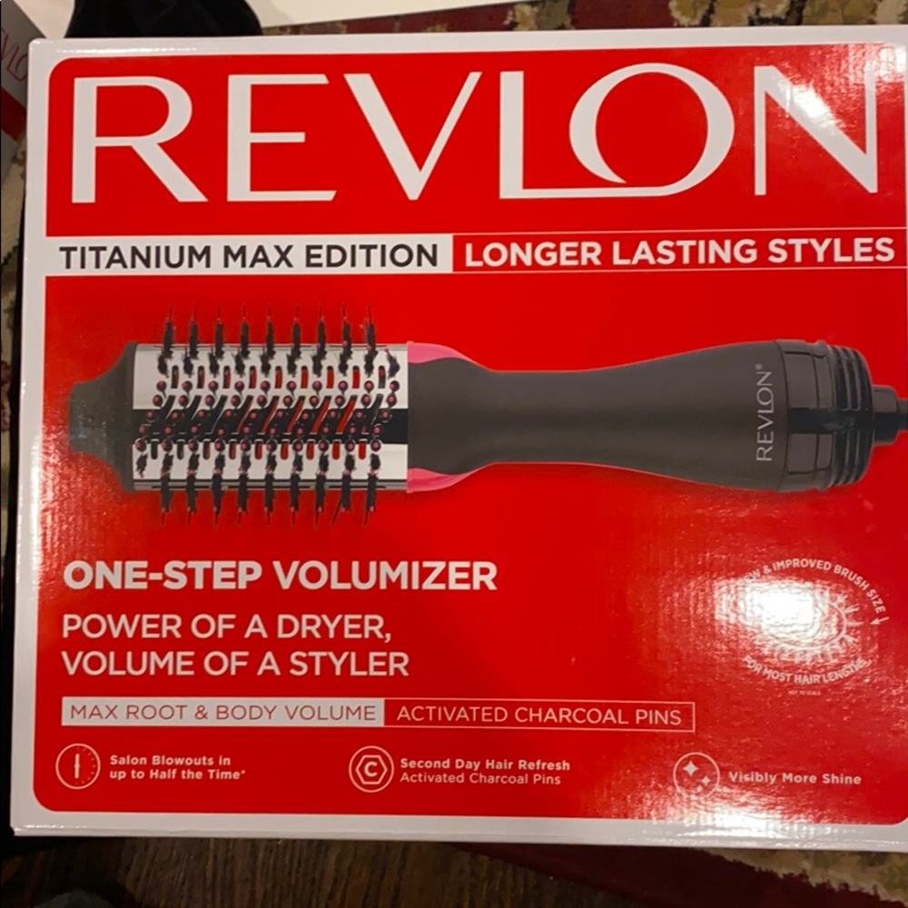 Revlon titanium max edition One step volum…